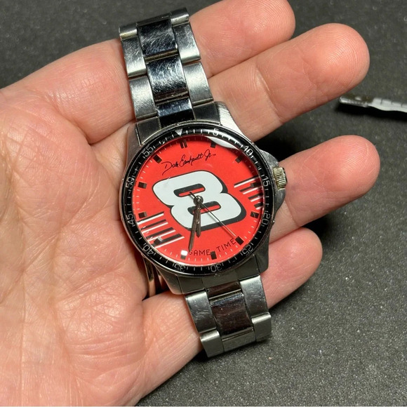 Game Time Dale Earnhardt Jr #8 Nascar Coach Series Quartz Watch Collectible